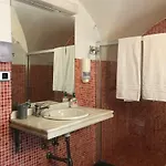 Hostel Veletas Caces