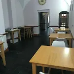 Veletas Hostel *
