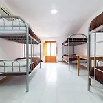 Veletas Hostel *
