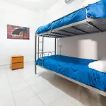 Veletas Hostel Caces
