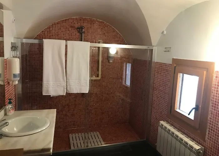 Ostello Veletas Caces